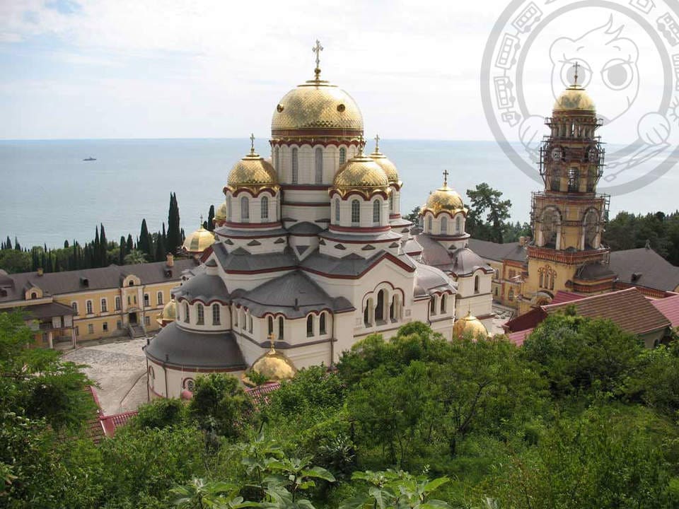 Знаменитый Ново-Афонский монастырь